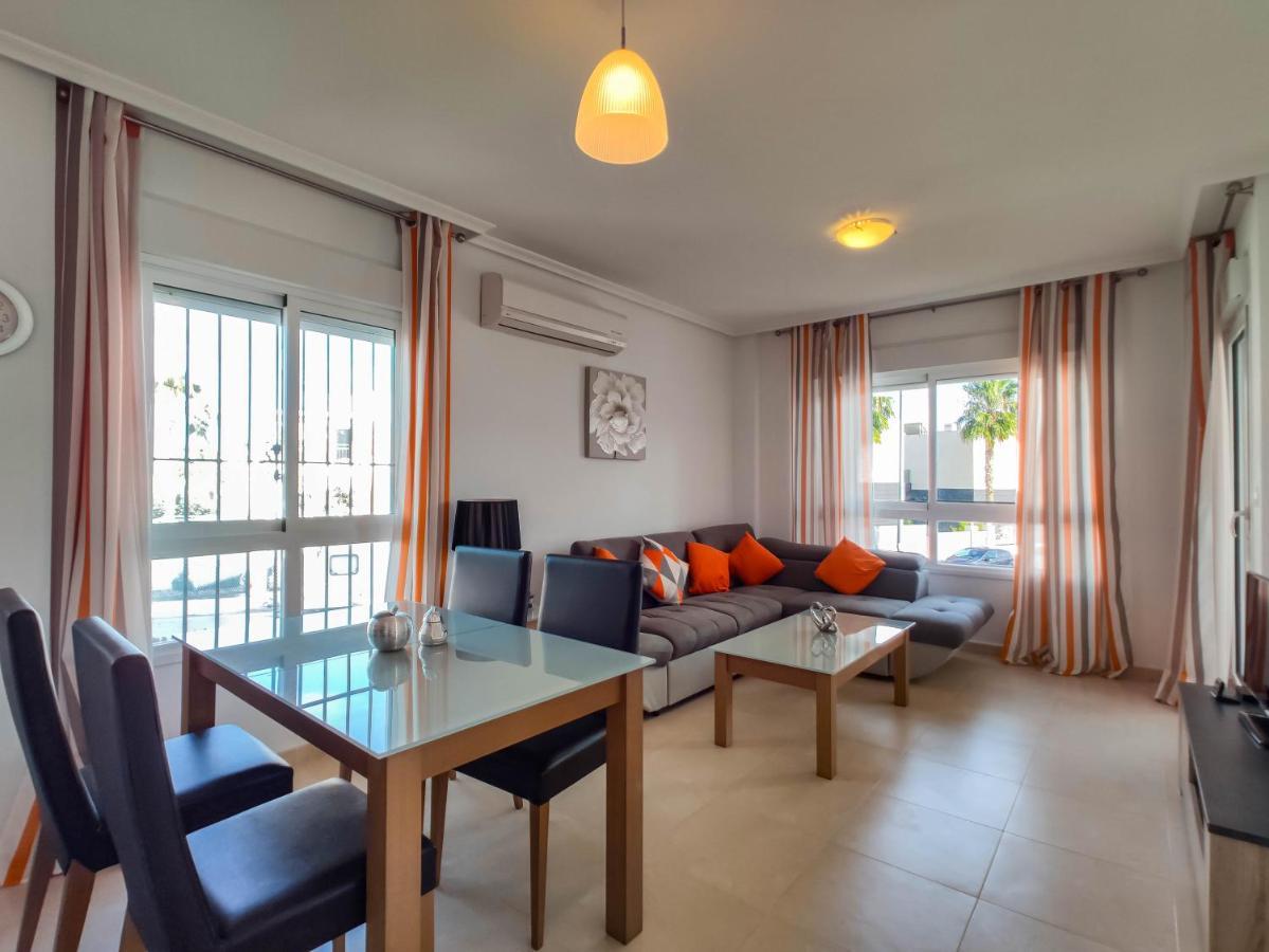 Villamartin 2 Bed 2 Bath Holiday Apartment カンポアモル エクステリア 写真